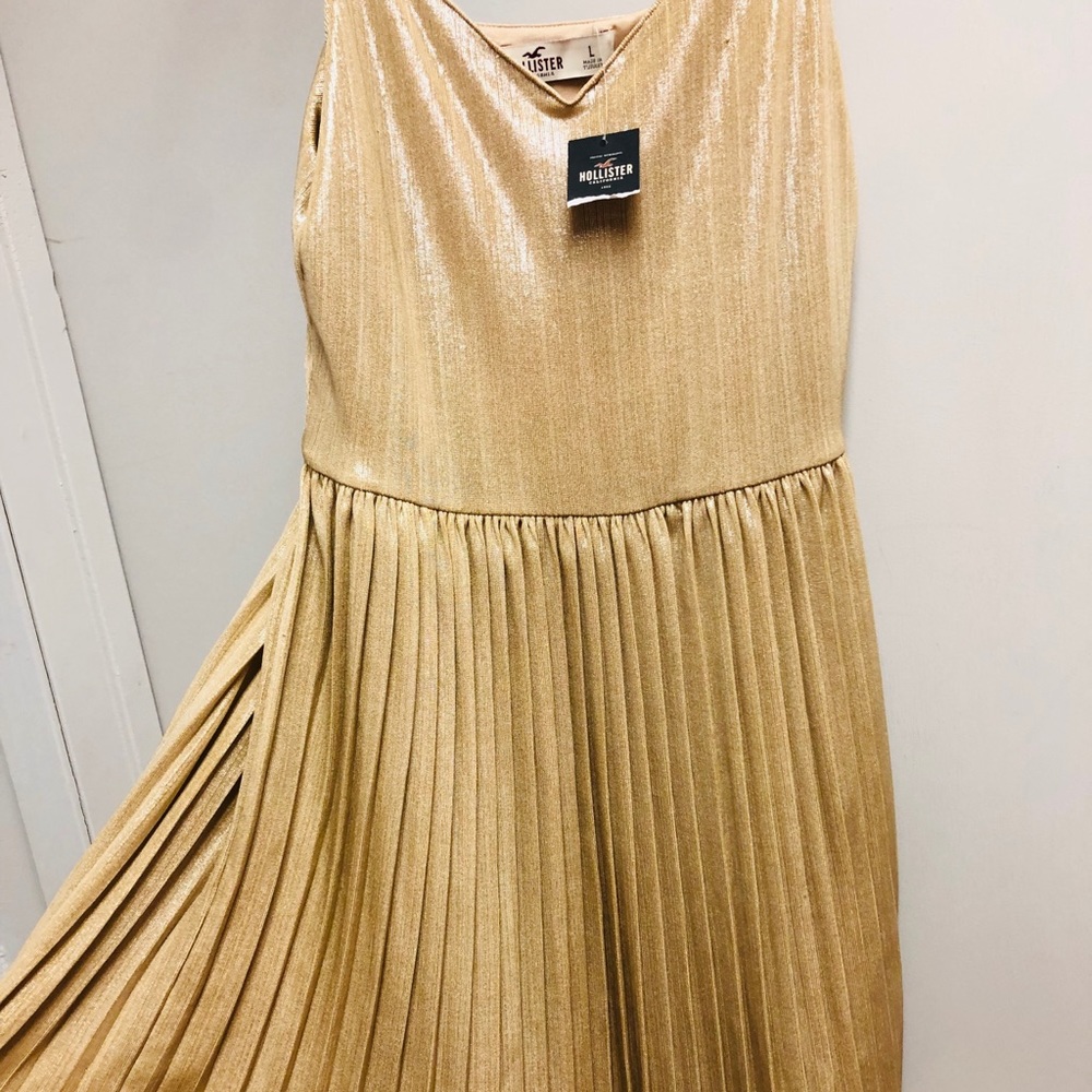 Hollister Dress! 🌸👛